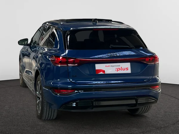 AUDI Q6 e-tron (2026) — foto 10 van 20