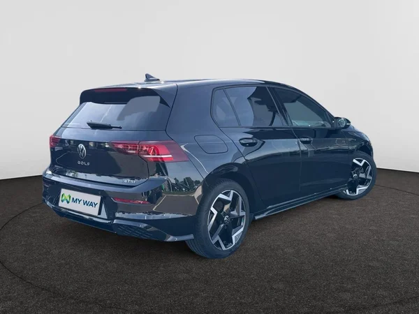 VOLKSWAGEN Golf VIII (2025) — foto 22 van 25