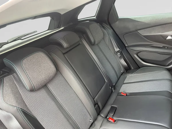 PEUGEOT 3008 (2022) — foto 9 van 21