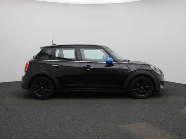 MINI One (2022) — foto 29 van 32