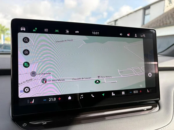 SKODA Enyaq (2025) — foto 8 van 22