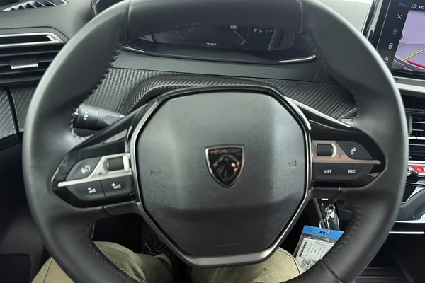 Peugeot 208 (2025) — foto 5 van 26