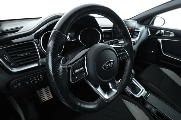 Kia pro_cee'd (2019) — foto 2 van 16