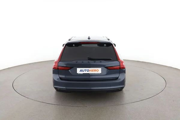 Volvo V90 (2021) — foto 11 van 16