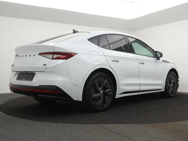 SKODA Enyaq Coupé RS (2022) — foto 12 van 29