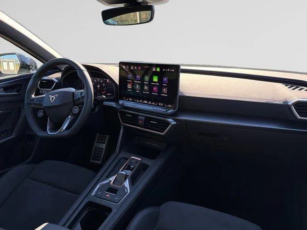 CUPRA Leon ST e-Hybrid (PHEV) (2025) — foto 13 van 19