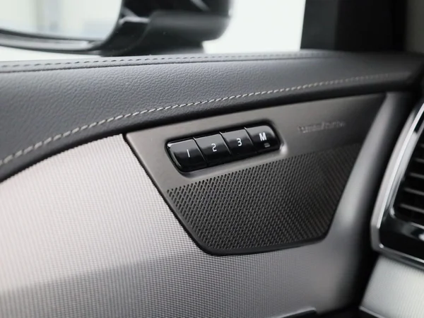 Volvo XC90 (2024) — foto 18 van 42