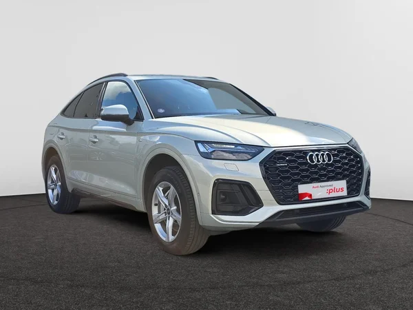 AUDI Q5 Sportback PHEV (2022) — foto 9 van 17