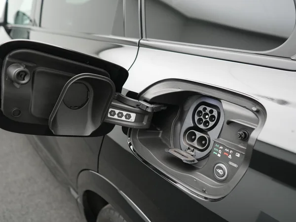 AUDI Q6 e-tron (2026) — foto 5 van 40
