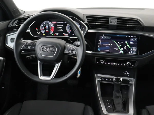 AUDI Q3 Sportback (2025) — foto 17 van 19