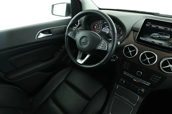 Mercedes-Benz B-Klasse (2016) — foto 4 van 16
