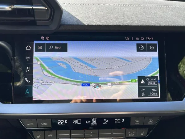 AUDI A3 Sedan (2023) — foto 11 van 30