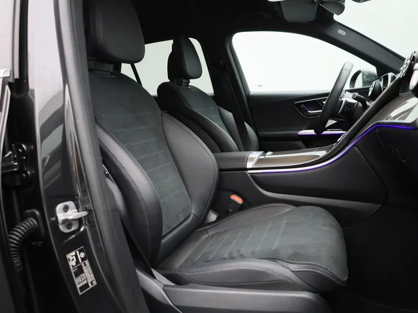 Mercedes-Benz GLC (2025) — foto 31 van 45