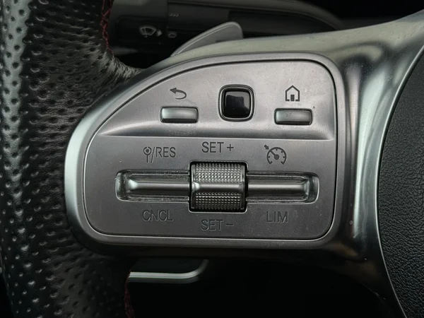 MERCEDES CLA 180 (2022) — foto 9 van 30