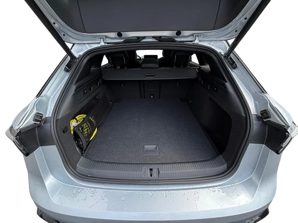 VOLKSWAGEN ID.7 Tourer (2025) — foto 14 van 25