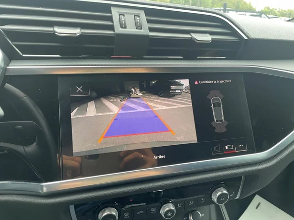 AUDI Q3 Sportback (2024) — foto 11 van 21