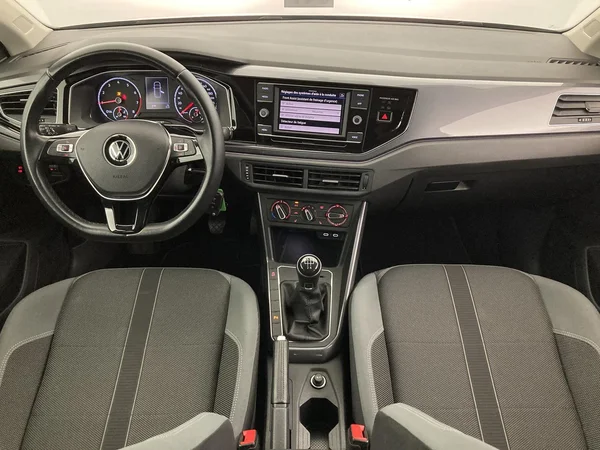VOLKSWAGEN Polo (2021) — foto 5 van 36
