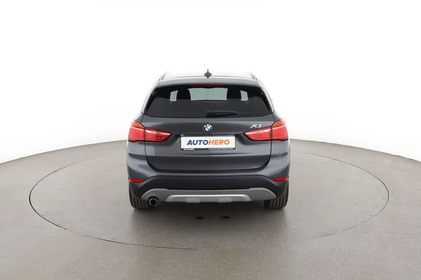 BMW X1 (2017) — foto 11 van 16