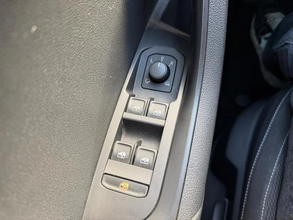SKODA Karoq (2022) — foto 22 van 31