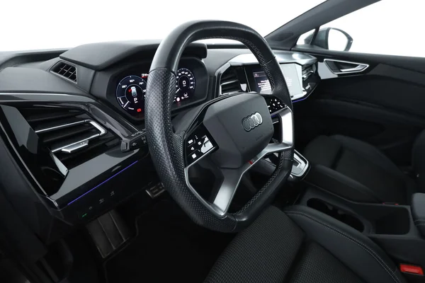 Audi Q4 (2021) — foto 2 van 16