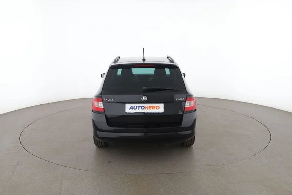 Skoda Fabia (2017) — foto 11 van 16