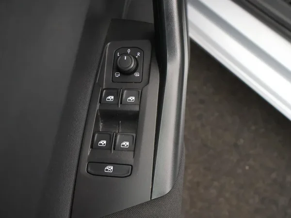 Volkswagen Polo (2023) — foto 14 van 28