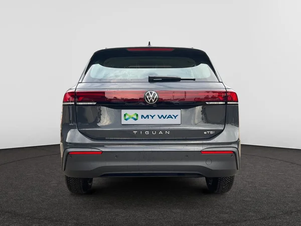 VOLKSWAGEN Tiguan (2026) — foto 9 van 16