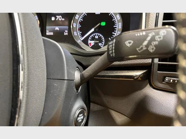 Skoda Karoq (2021) — foto 11 van 31