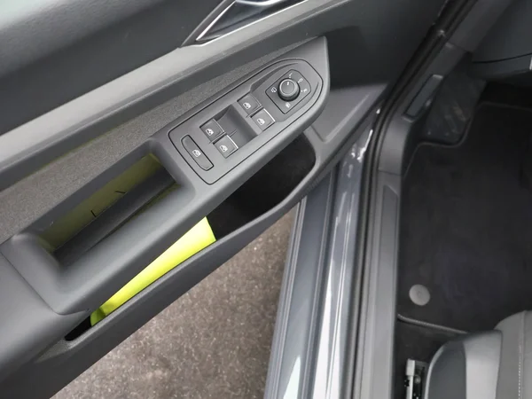 VOLKSWAGEN Golf VIII (2025) — foto 7 van 21