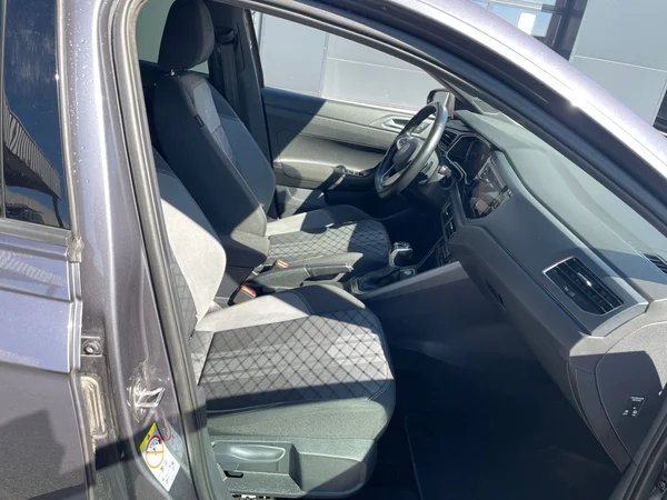VOLKSWAGEN Polo (2022) — foto 5 van 20