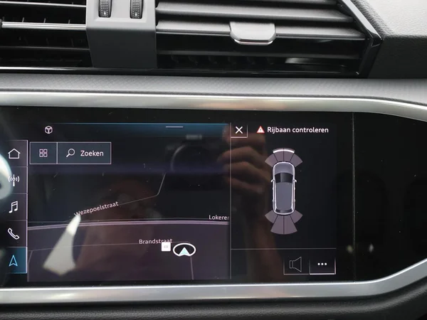 AUDI Q3 PHEV (2022) — foto 3 van 27