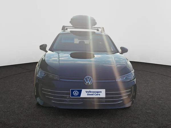 VOLKSWAGEN Passat Variant eHybrid (PHEV) (2025) — foto 4 van 16