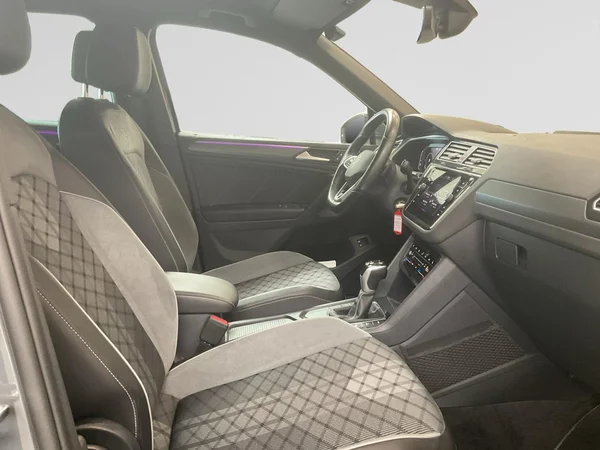 VOLKSWAGEN Tiguan eHybrid (PHEV) (2022) — foto 8 van 22