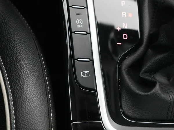 Kia cee'd (2024) — foto 16 van 28