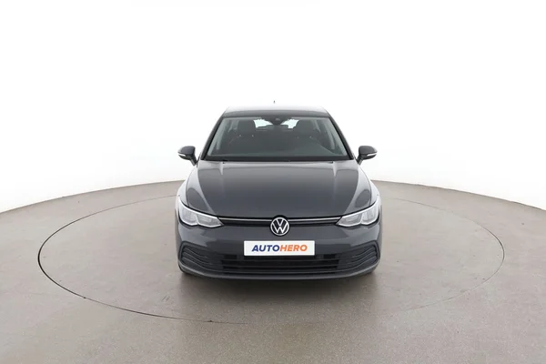 Volkswagen Golf (2021) — foto 15 van 16