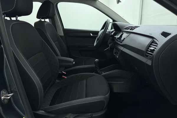 Skoda Fabia Sw (2020) — foto 17 van 19