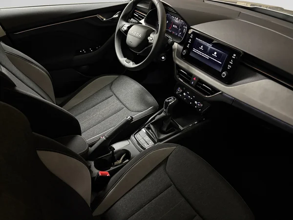 SKODA Kamiq (2026) — foto 9 van 15