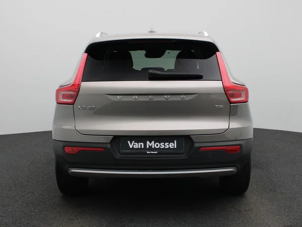 Volvo XC40 (2021) — foto 38 van 42