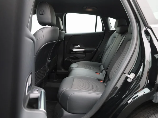 Mercedes-Benz GLA (2025) — foto 4 van 50