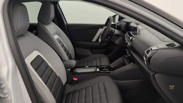 Citroen C4 (2025) — foto 9 van 23