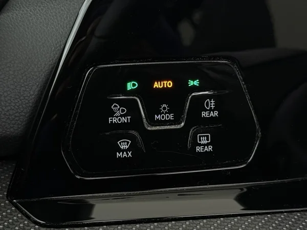 VOLKSWAGEN Golf Variant (2022) — foto 20 van 33