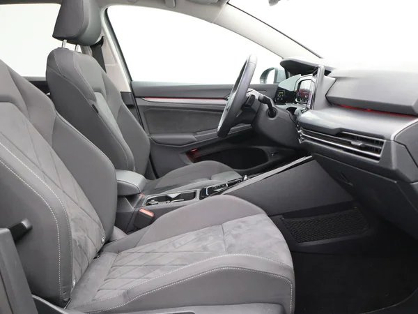 VOLKSWAGEN Golf VIII eHybrid (PHEV) (2024) — foto 3 van 29