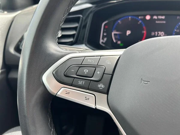 VOLKSWAGEN T-Roc Dsl (2023) — foto 15 van 31