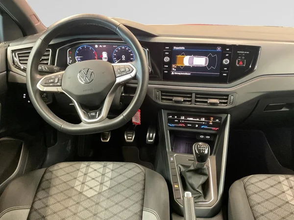 VOLKSWAGEN Taigo (2025) — foto 2 van 22