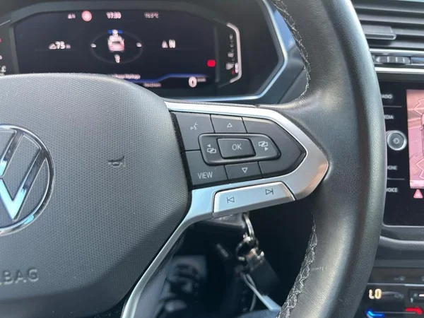 VOLKSWAGEN Tiguan Dsl (2023) — foto 25 van 35