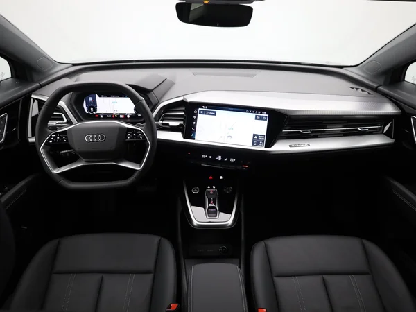 AUDI Q4 e-tron (2025) — foto 9 van 25