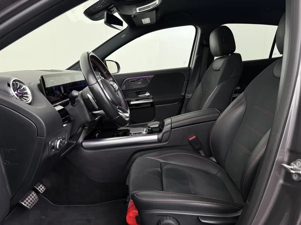 MERCEDES GLA 250 (2022) — foto 2 van 35