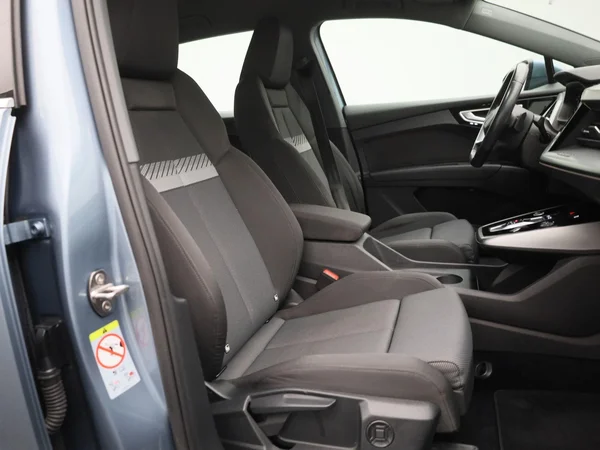 Audi Q4 e-tron (2022) — foto 32 van 45