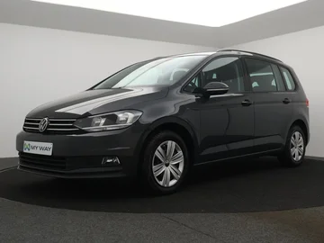 VOLKSWAGEN Touran (2023)