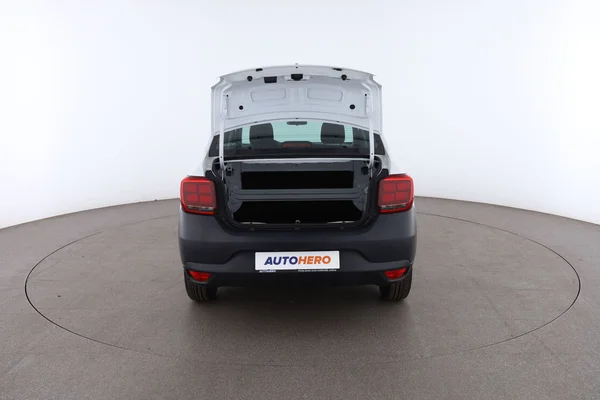 Dacia Logan (2019) — foto 7 van 16